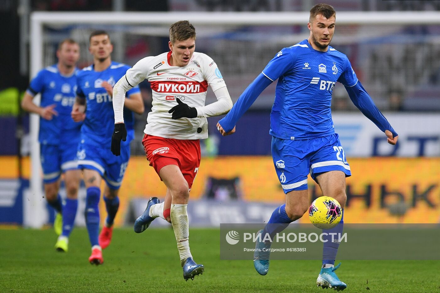 Футбол. РПЛ. Матч "Динамо" - "Спартак"