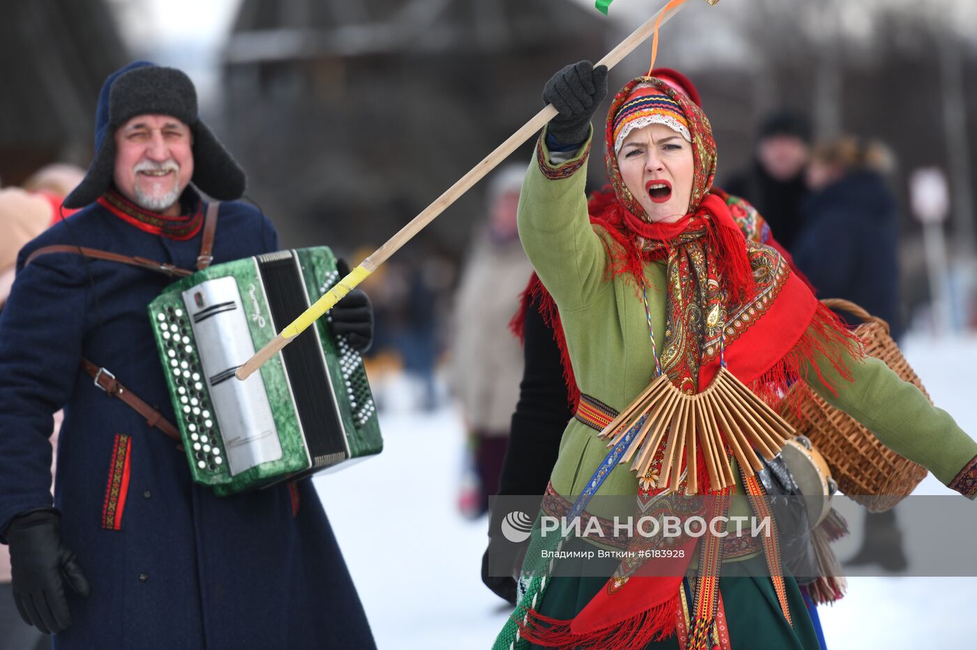 Празднование Масленицы в Суздале