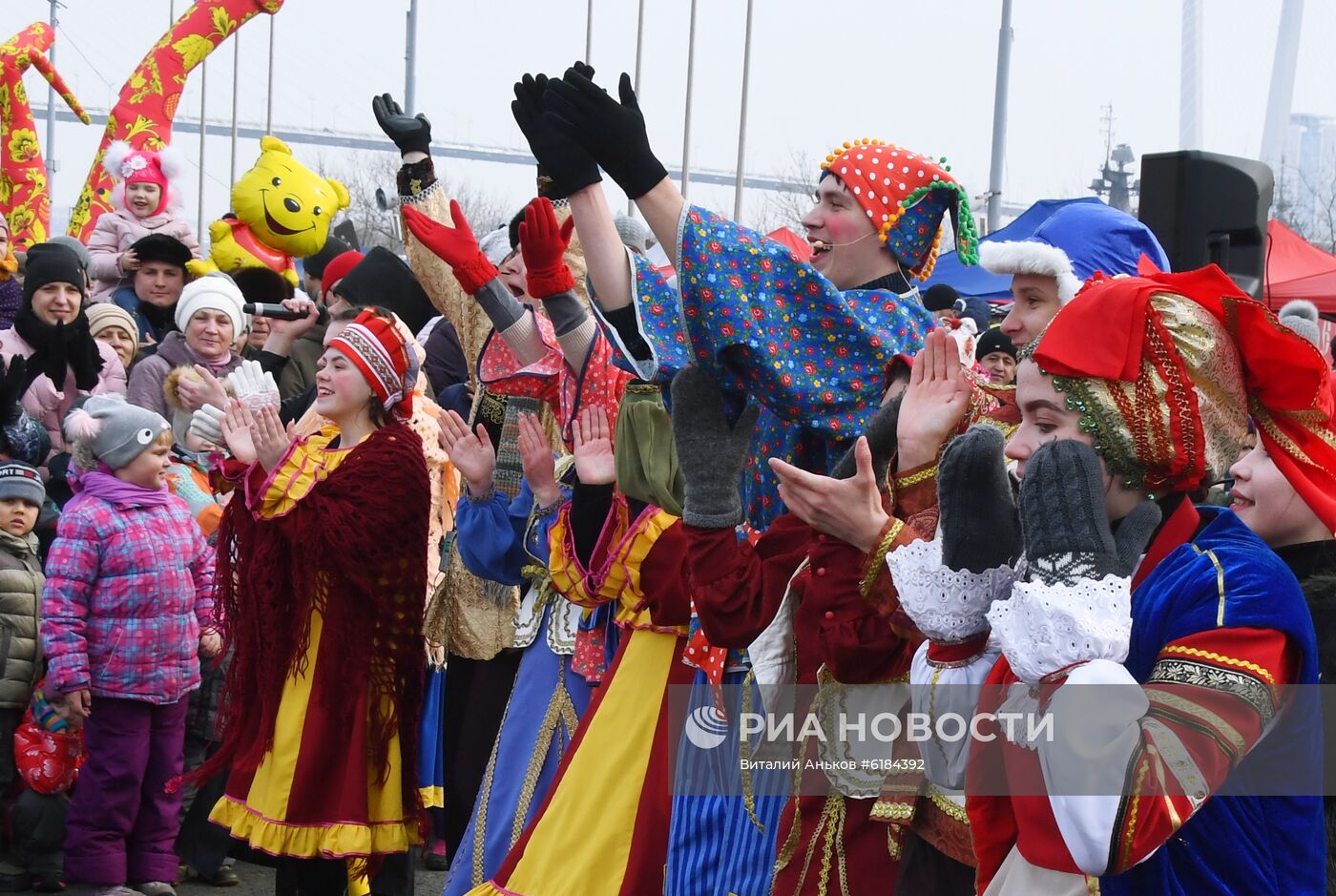Празднование Масленицы в регионах России