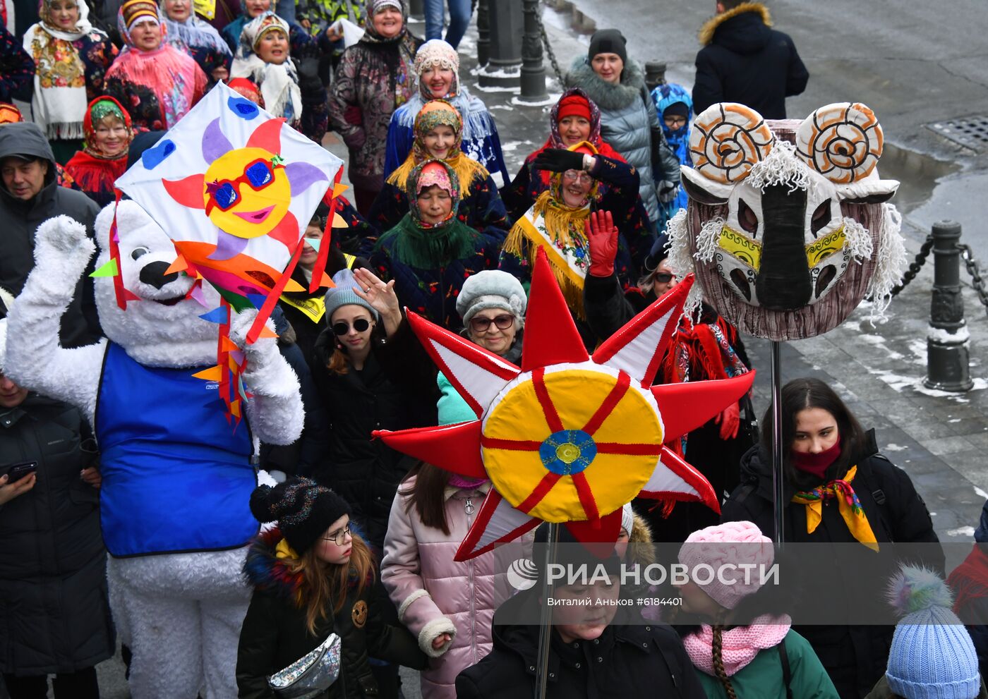 Празднование Масленицы в регионах России