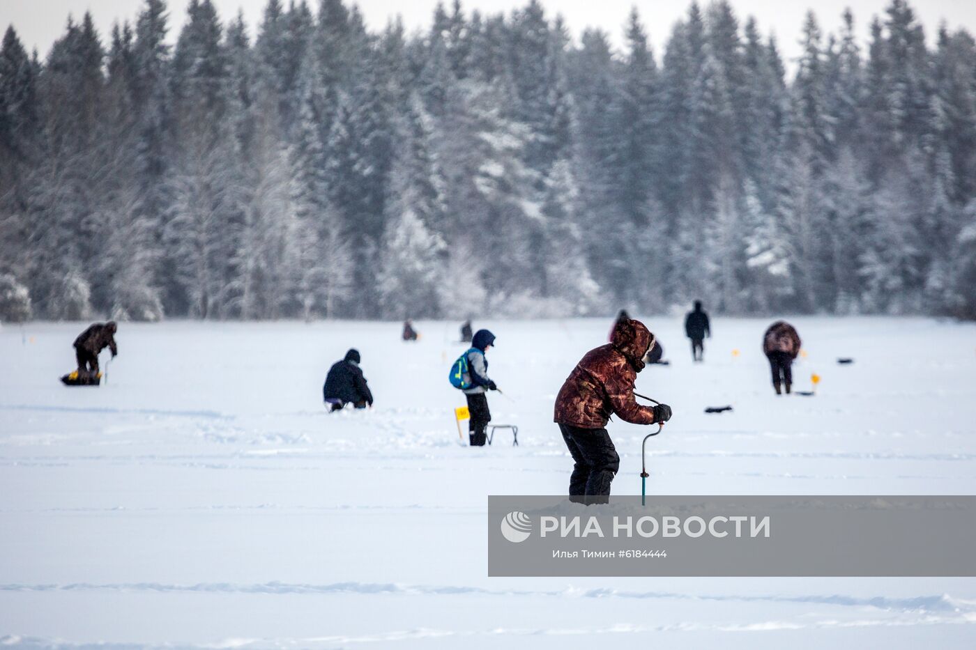 Фестиваль подледного лова рыбы "Пудожские налимы" в Карелии