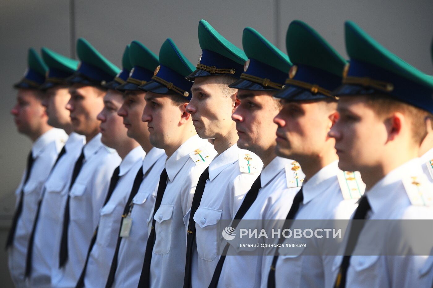 Акция "Эстафета Победы" в аэропорту Внуково