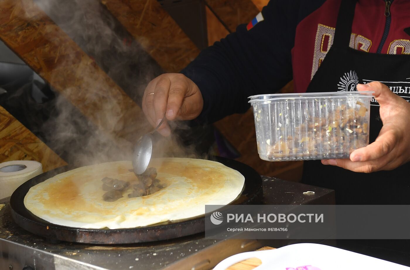 Проводы зимы в столичных парках