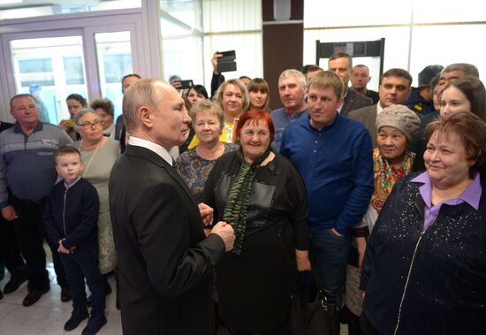 Рабочая поездка президента РФ В. Путина в Псковскую область