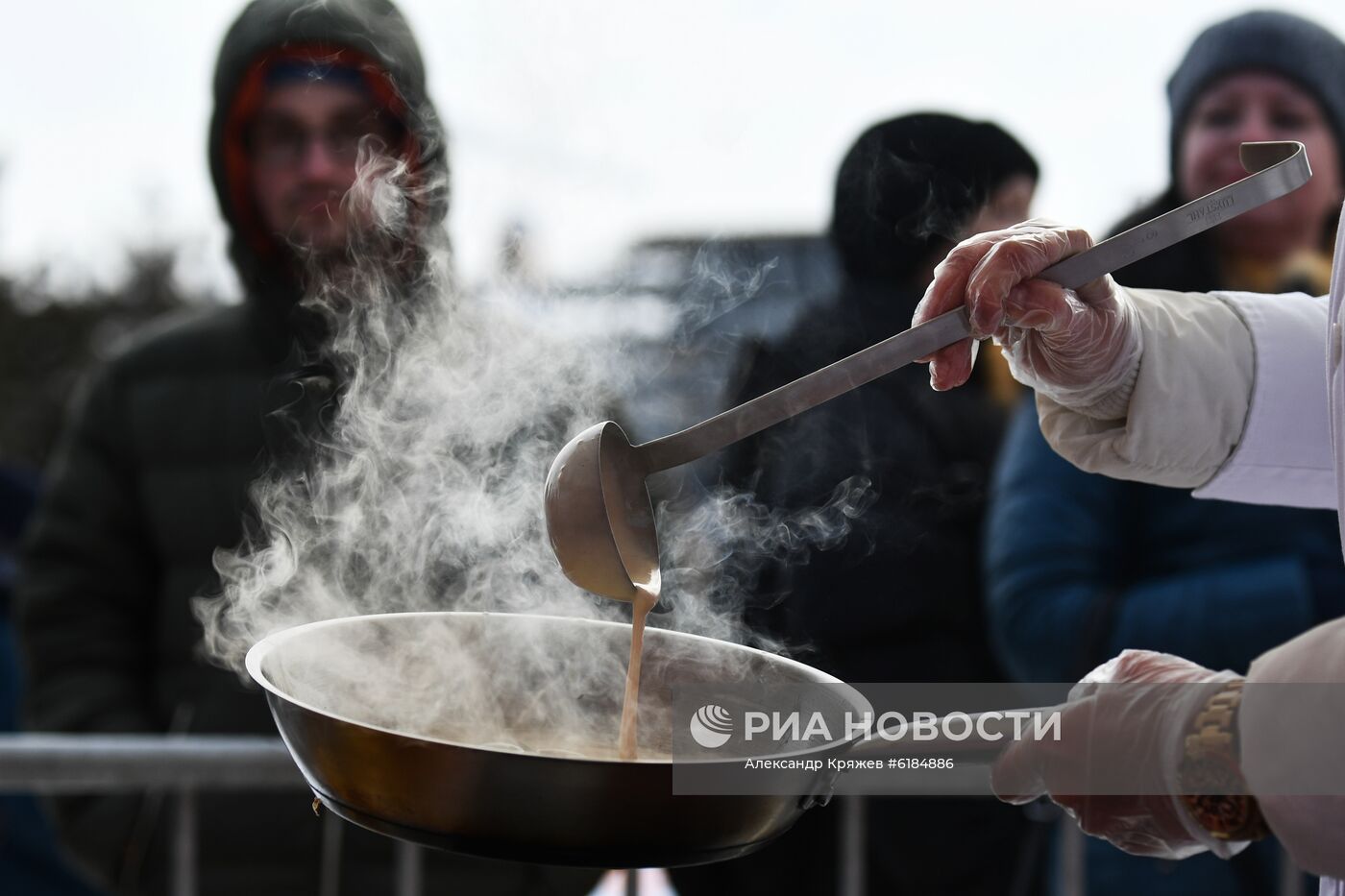 Празднование Масленицы в регионах России