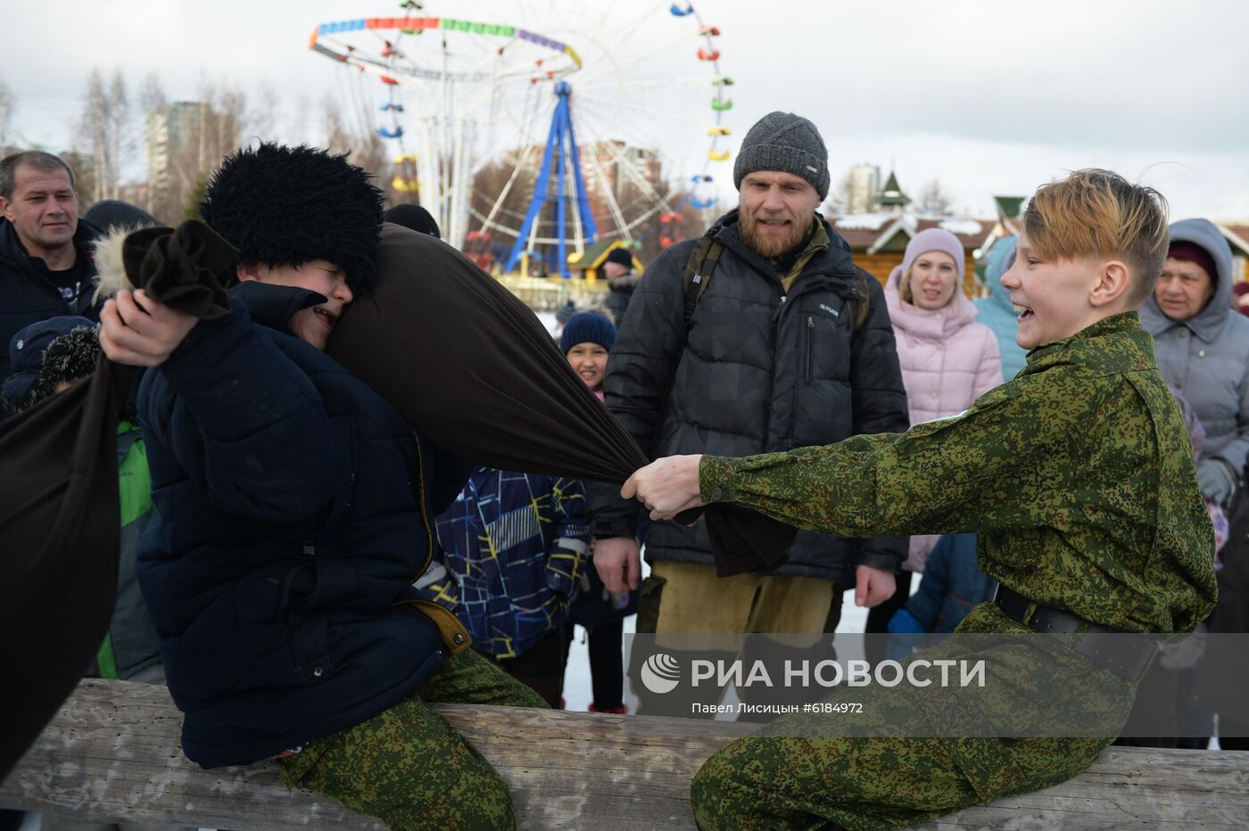 Празднование Масленицы в регионах России