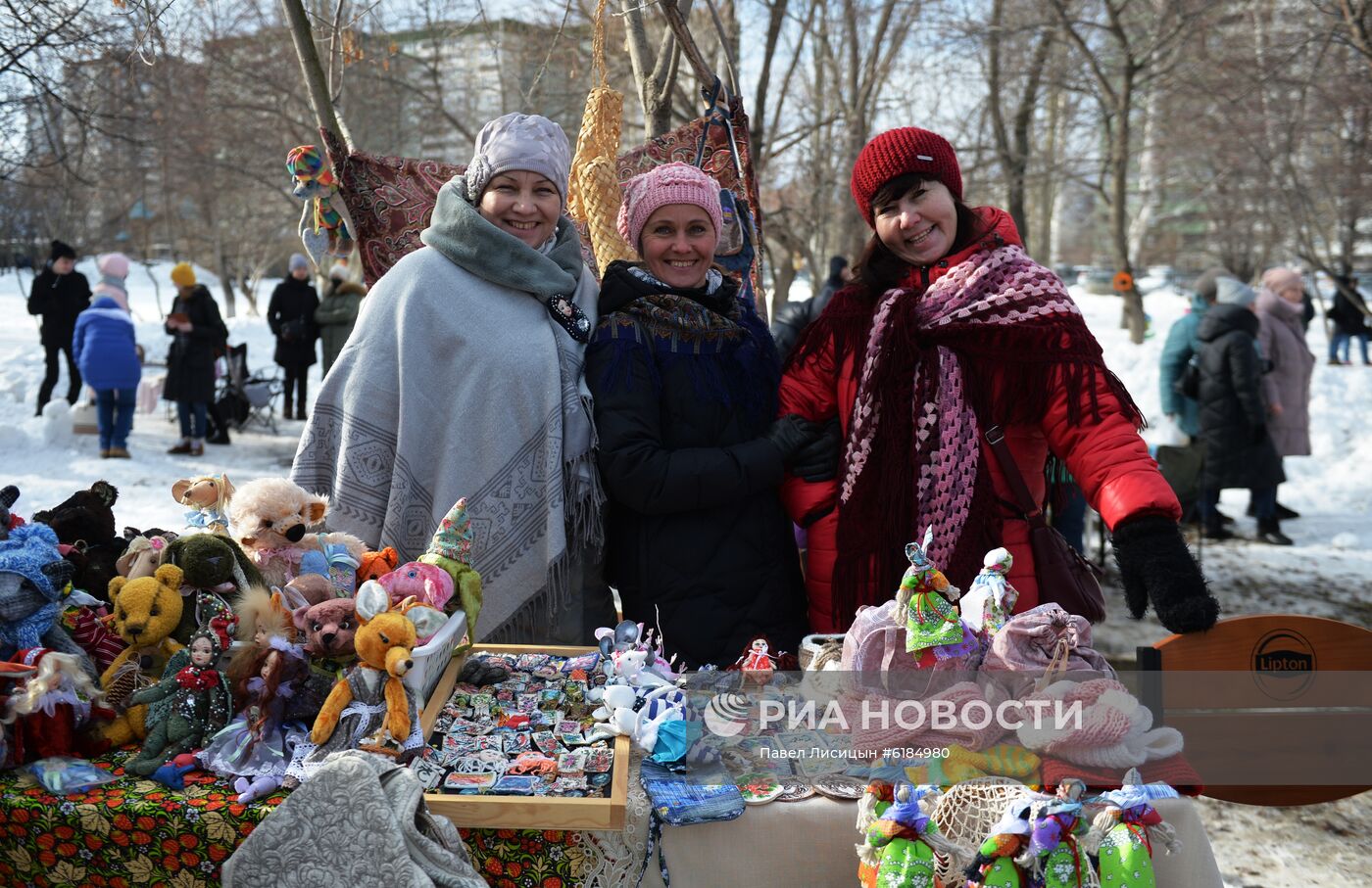 Празднование Масленицы в регионах России