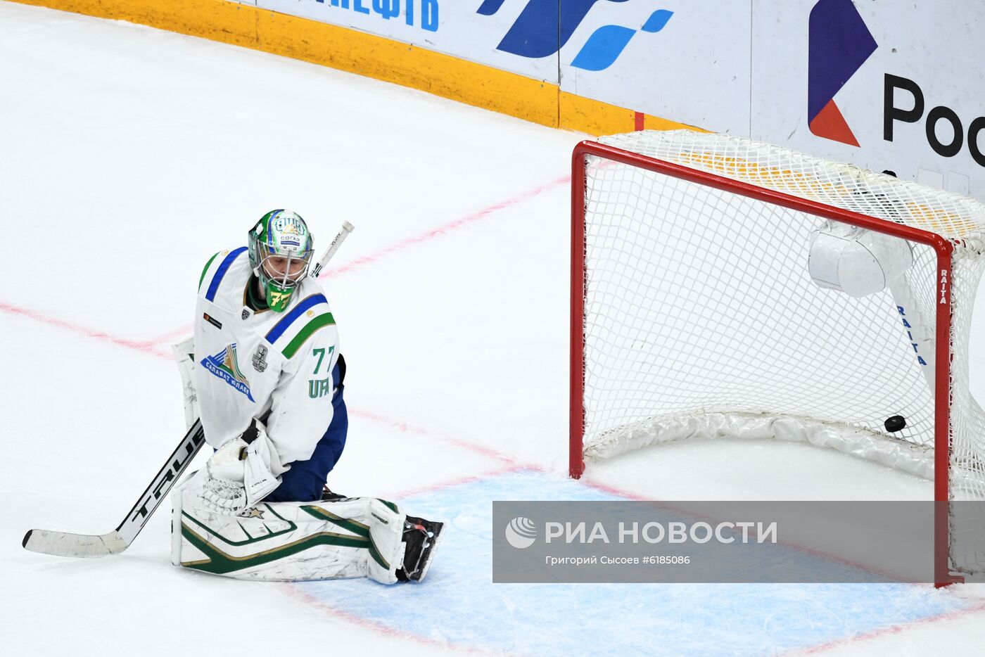 Хоккей. КХЛ. Матч "Авангард" – "Салават Юлаев"