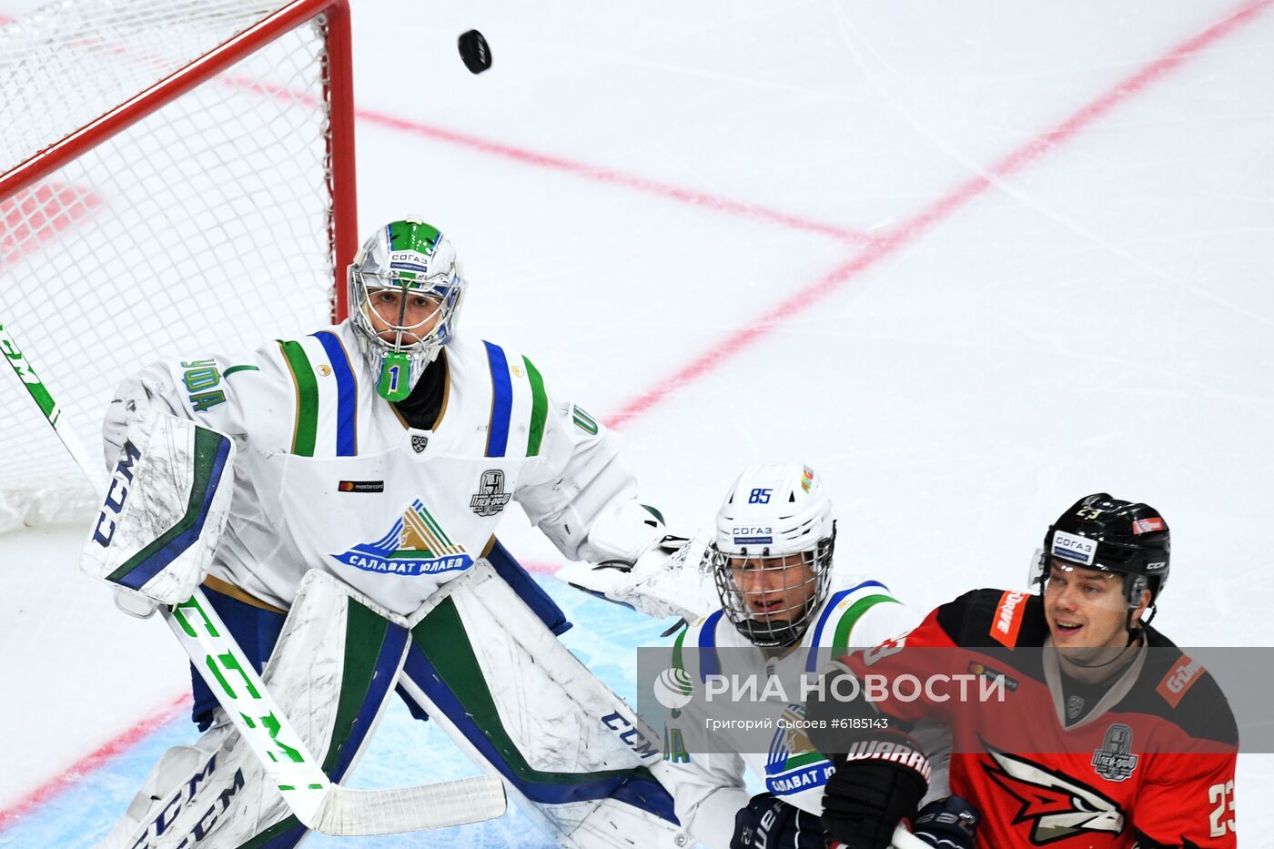 Хоккей. КХЛ. Матч "Авангард" – "Салават Юлаев"