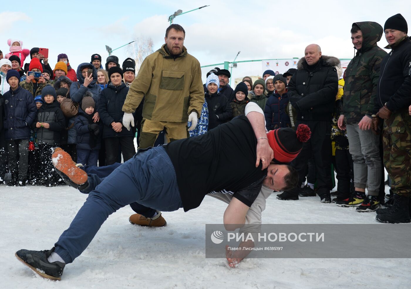 Празднование Масленицы в регионах России