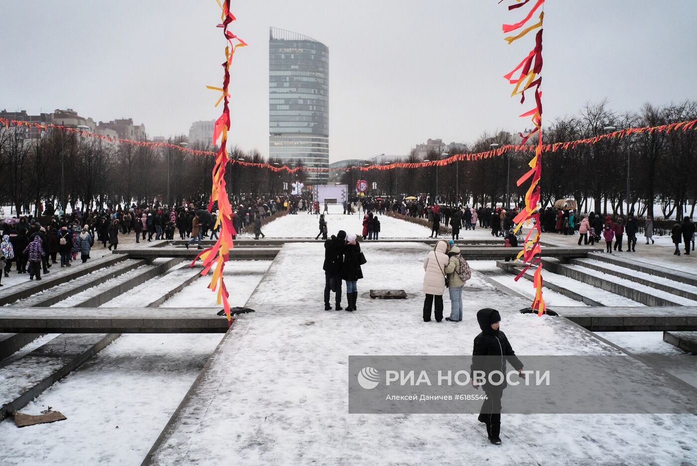 Празднование Масленицы в регионах России