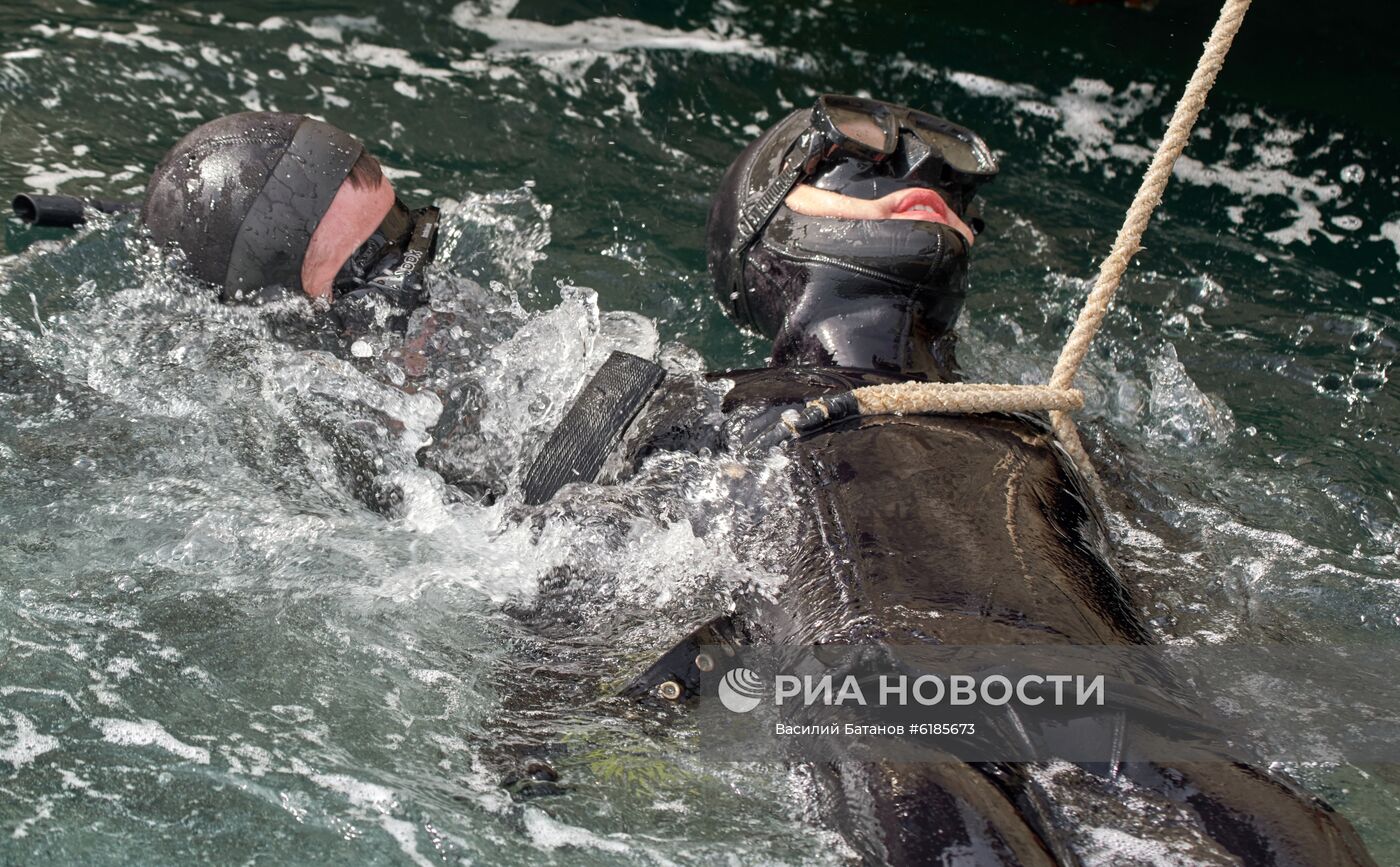 Всеармейский этап конкурса по водолазному многоборью "Глубина-2020"