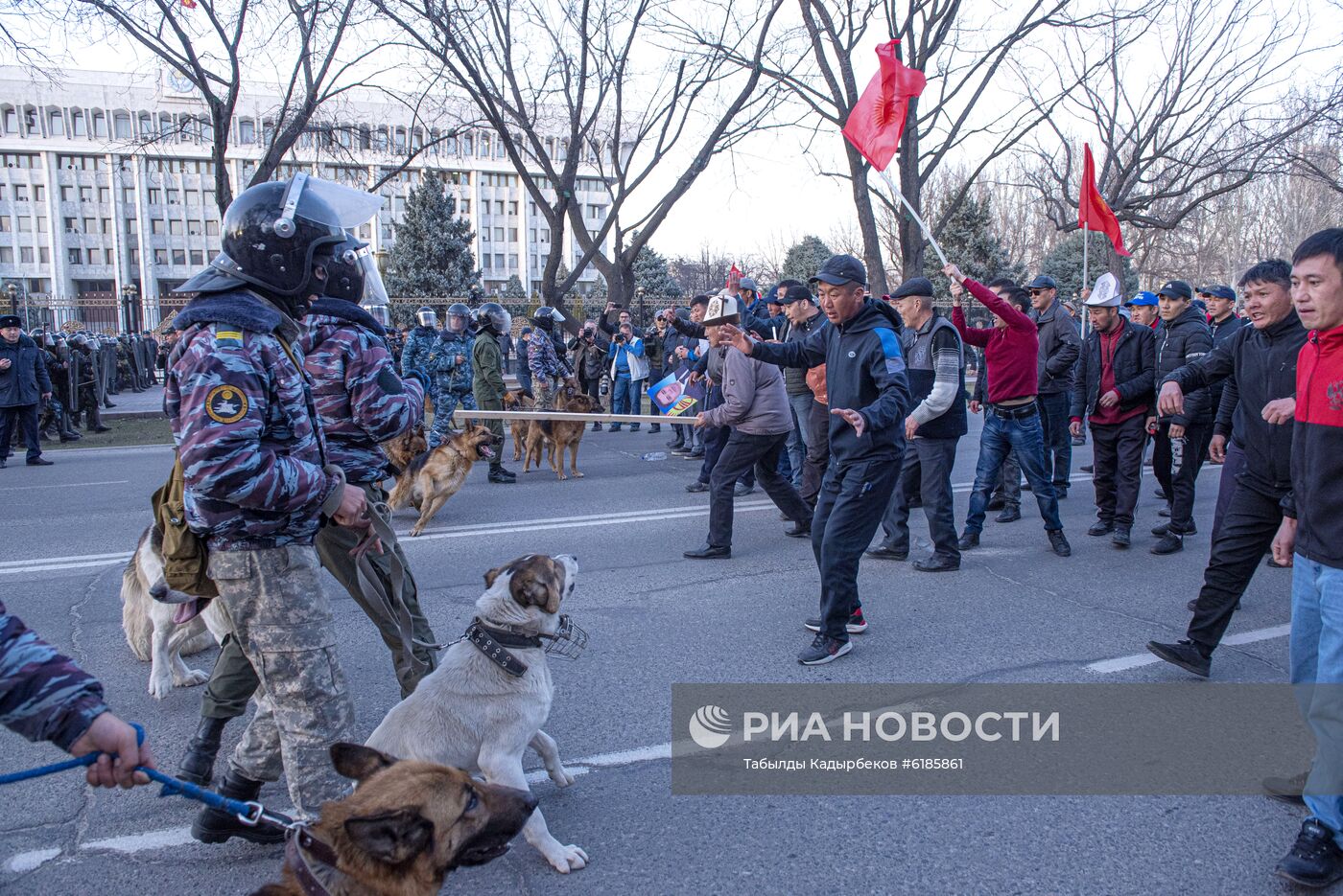 Митинг оппозиции в Бишкеке