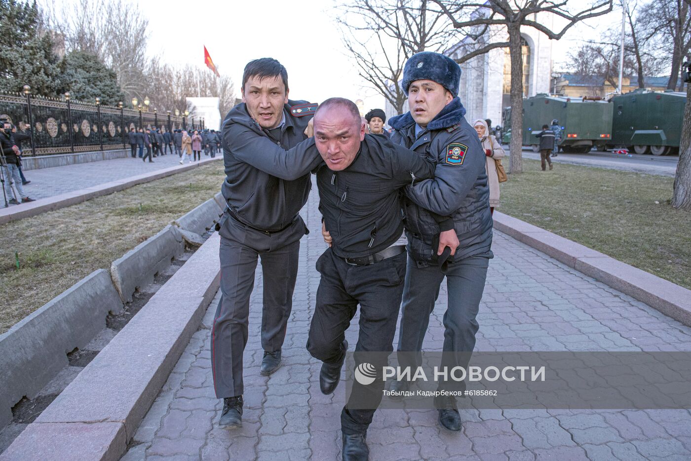 Митинг оппозиции в Бишкеке