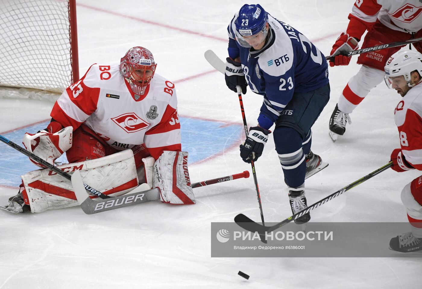 Хоккей. КХЛ. Матч "Динамо" (Москва) "Спартак"