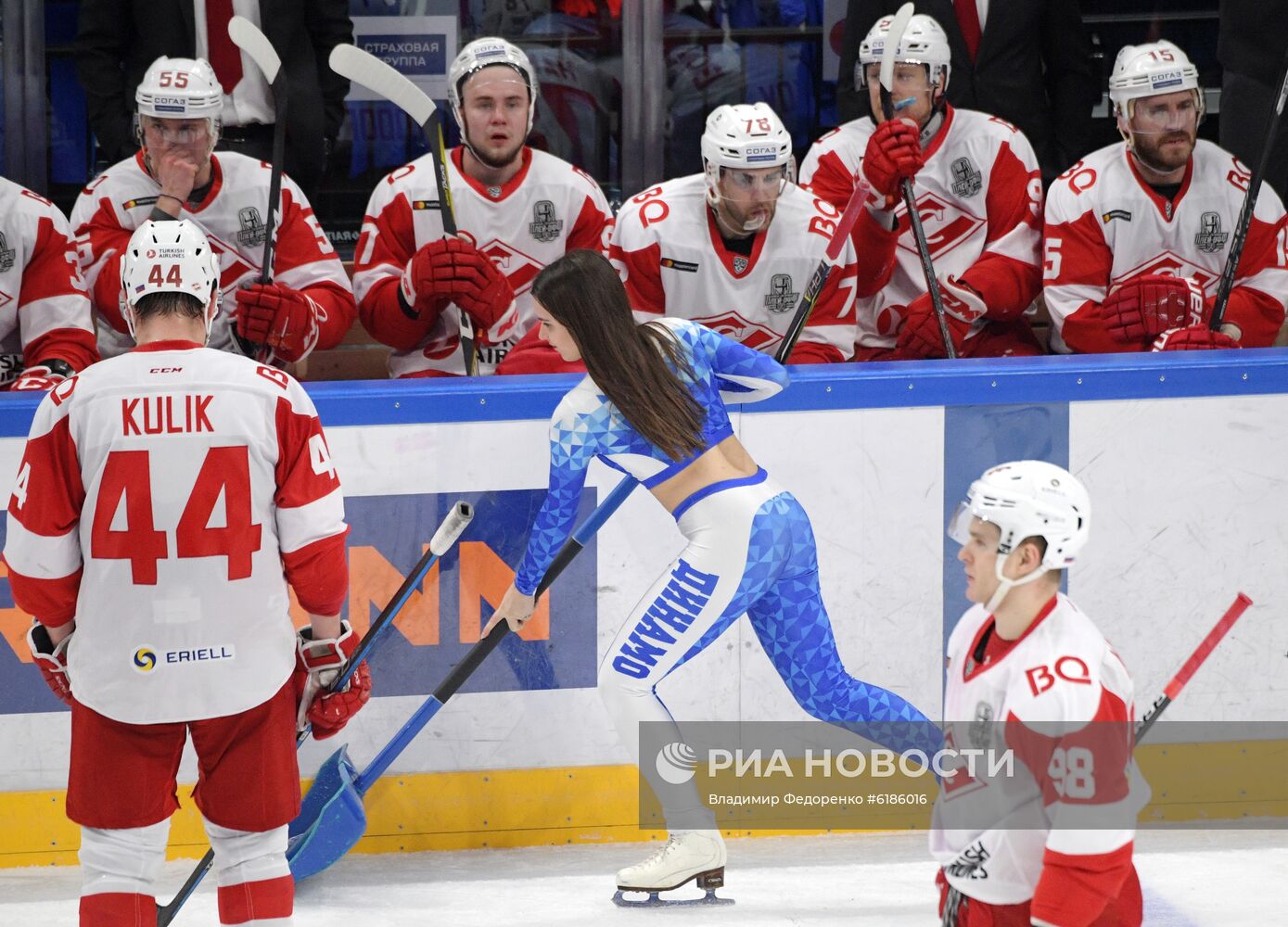 Хоккей. КХЛ. Матч "Динамо" (Москва) "Спартак"