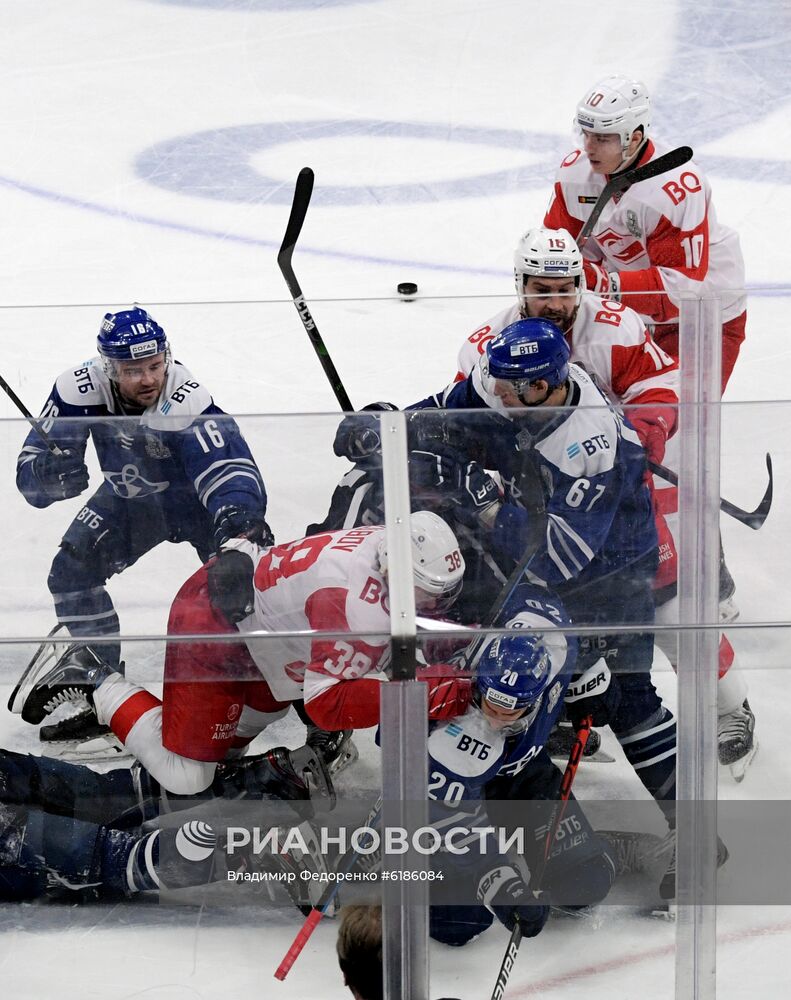 Хоккей. КХЛ. Матч "Динамо" (Москва) "Спартак"