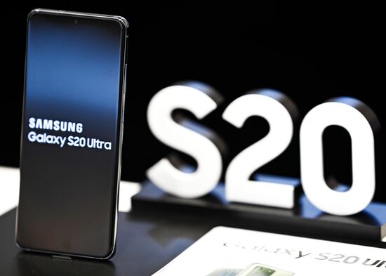 Новая линейка смартфонов Samsung Galaxy S20 в России