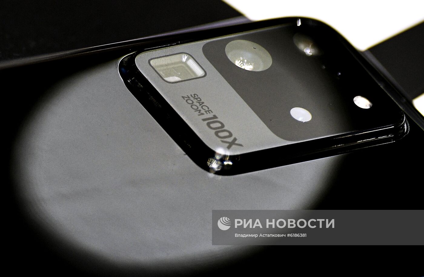 Новая линейка смартфонов Samsung Galaxy S20 в России