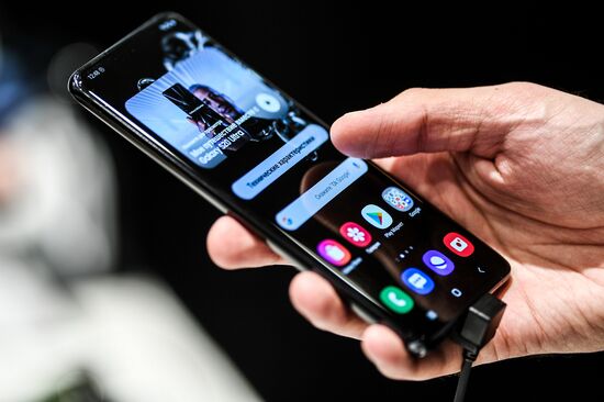 Новая линейка смартфонов Samsung Galaxy S20 в России