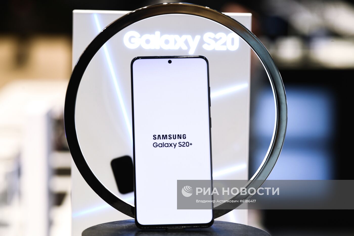 Новая линейка смартфонов Samsung Galaxy S20 в России