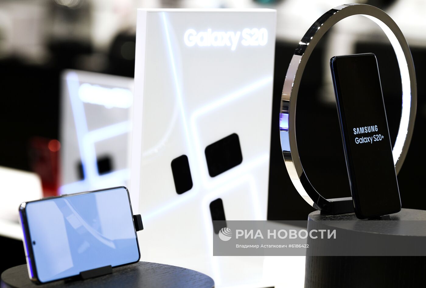 Новая линейка смартфонов Samsung Galaxy S20 в России