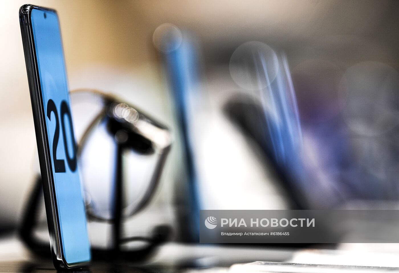 Новая линейка смартфонов Samsung Galaxy S20 в России