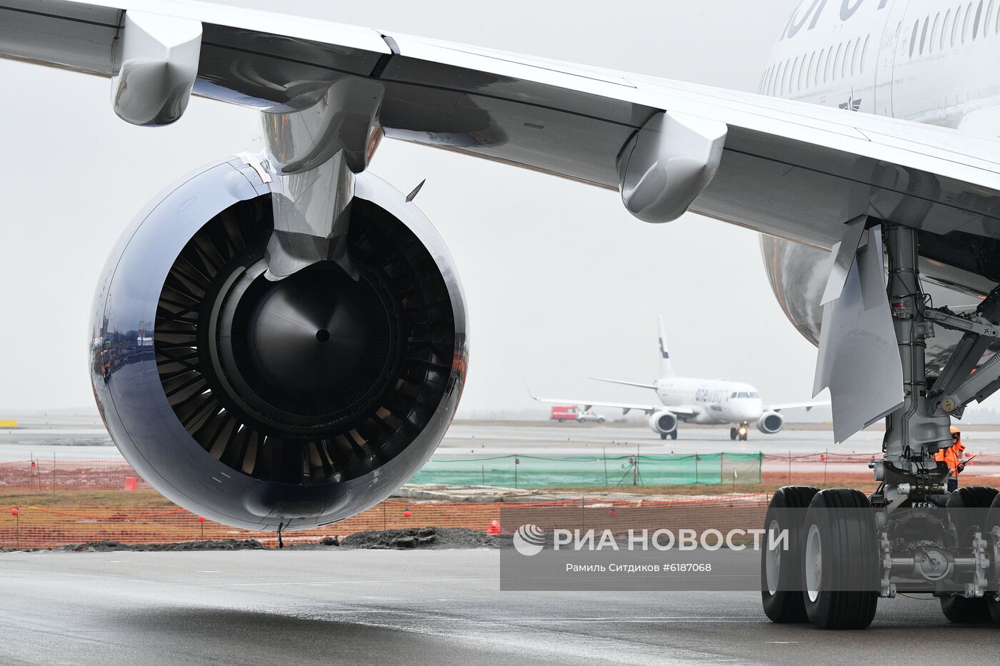 Презентация первого Airbus А350-900 авиакомпании "Аэрофлот"