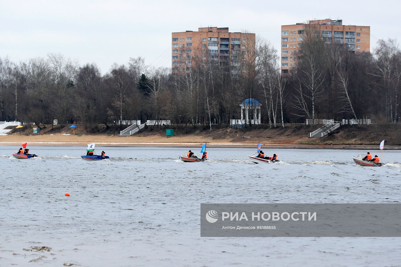 Учения по ликвидации последствий весеннего половодья в Московской области