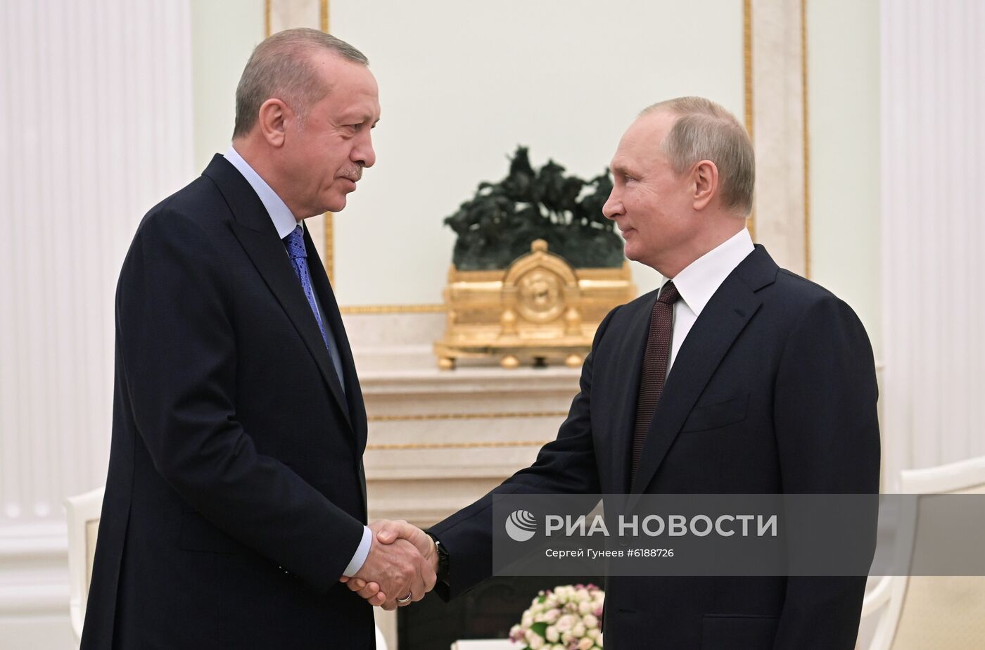 Президент РФ В. Путин встретился с президентом Турции Р. Эрдоганом