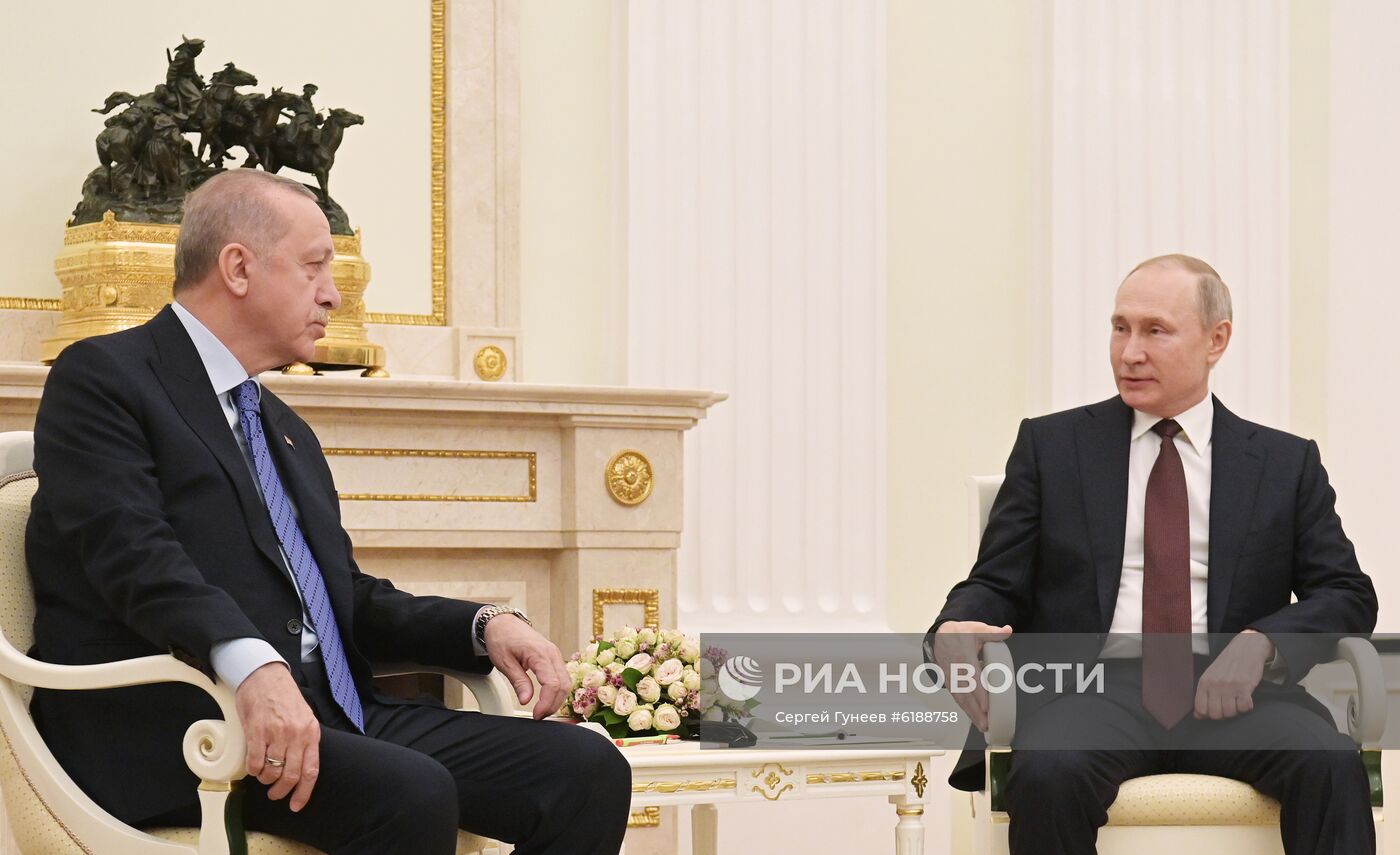 Президент РФ В. Путин встретился с президентом Турции Р. Эрдоганом