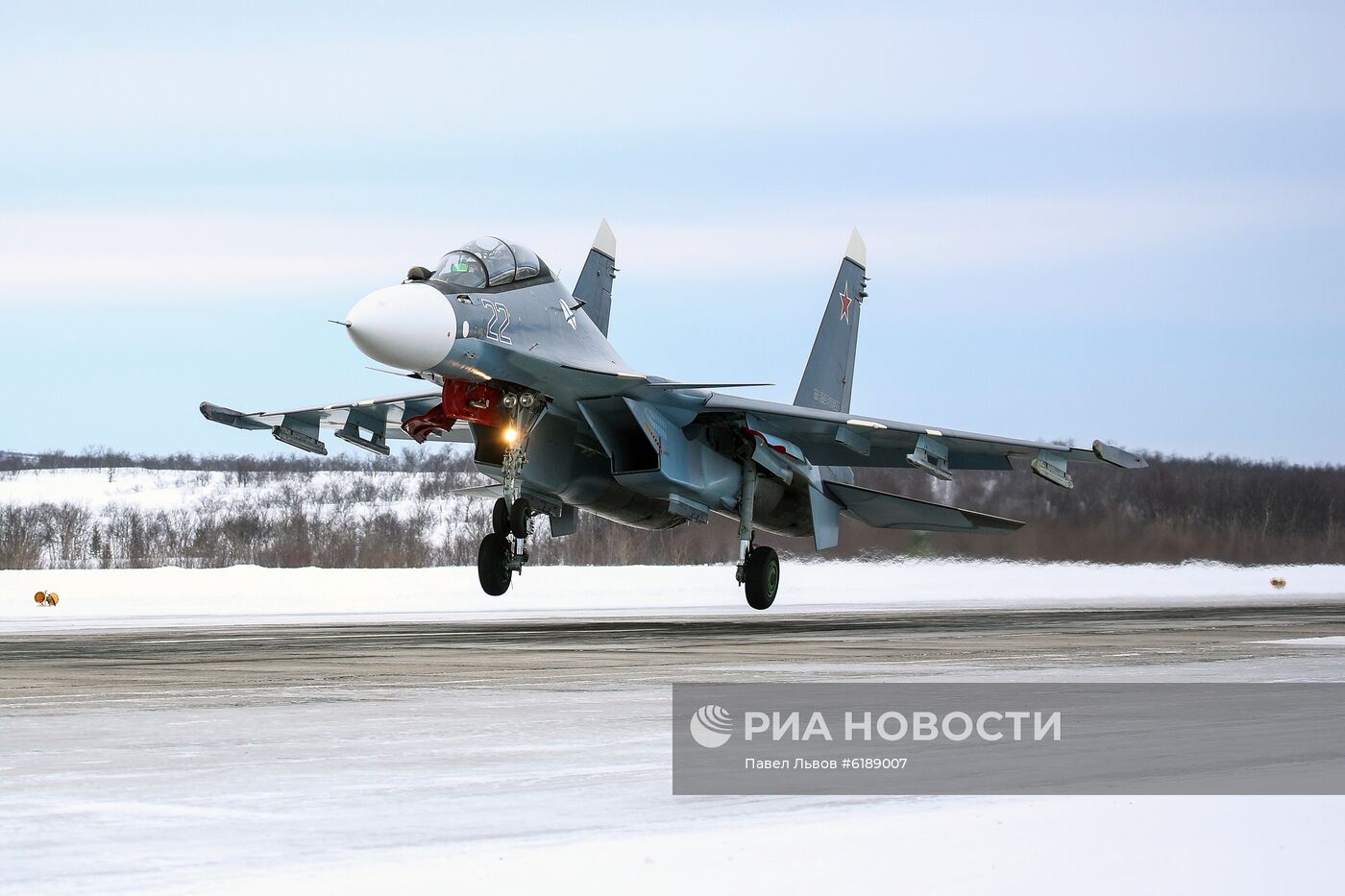 Тренировочные полеты истребителей в Мурманской области