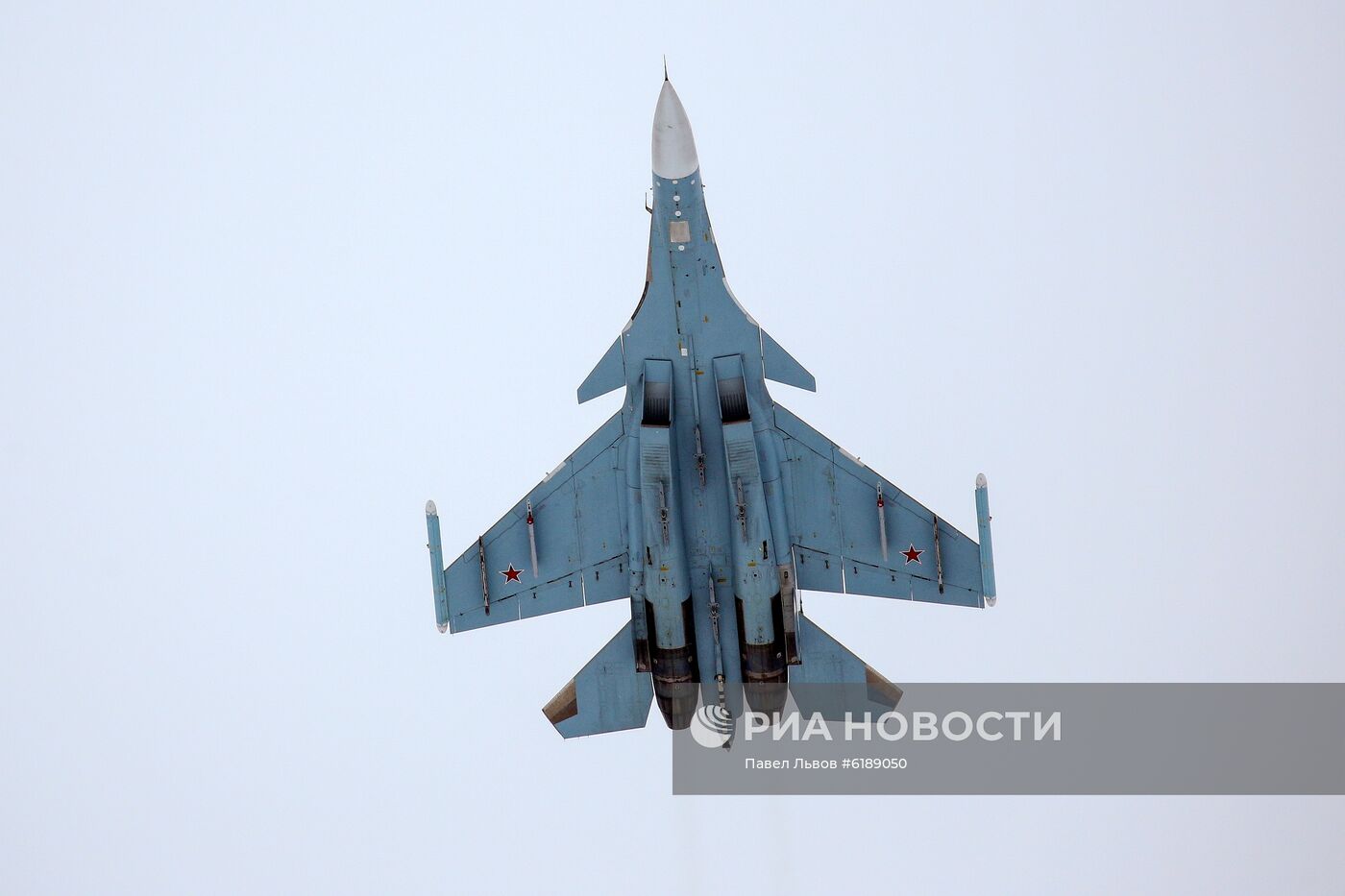 Тренировочные полеты истребителей в Мурманской области