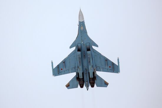 Тренировочные полеты истребителей в Мурманской области