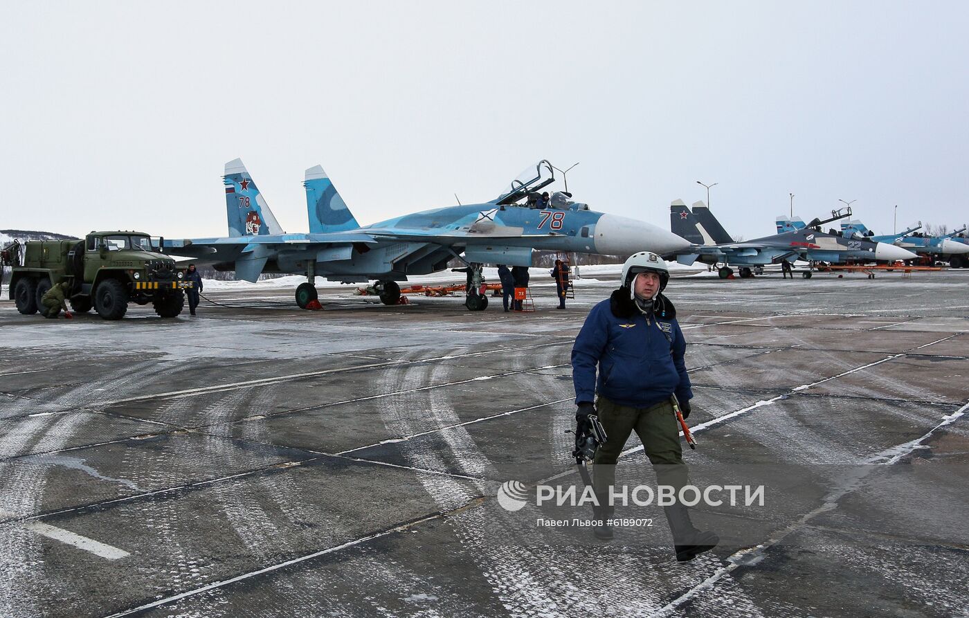 Тренировочные полеты истребителей в Мурманской области