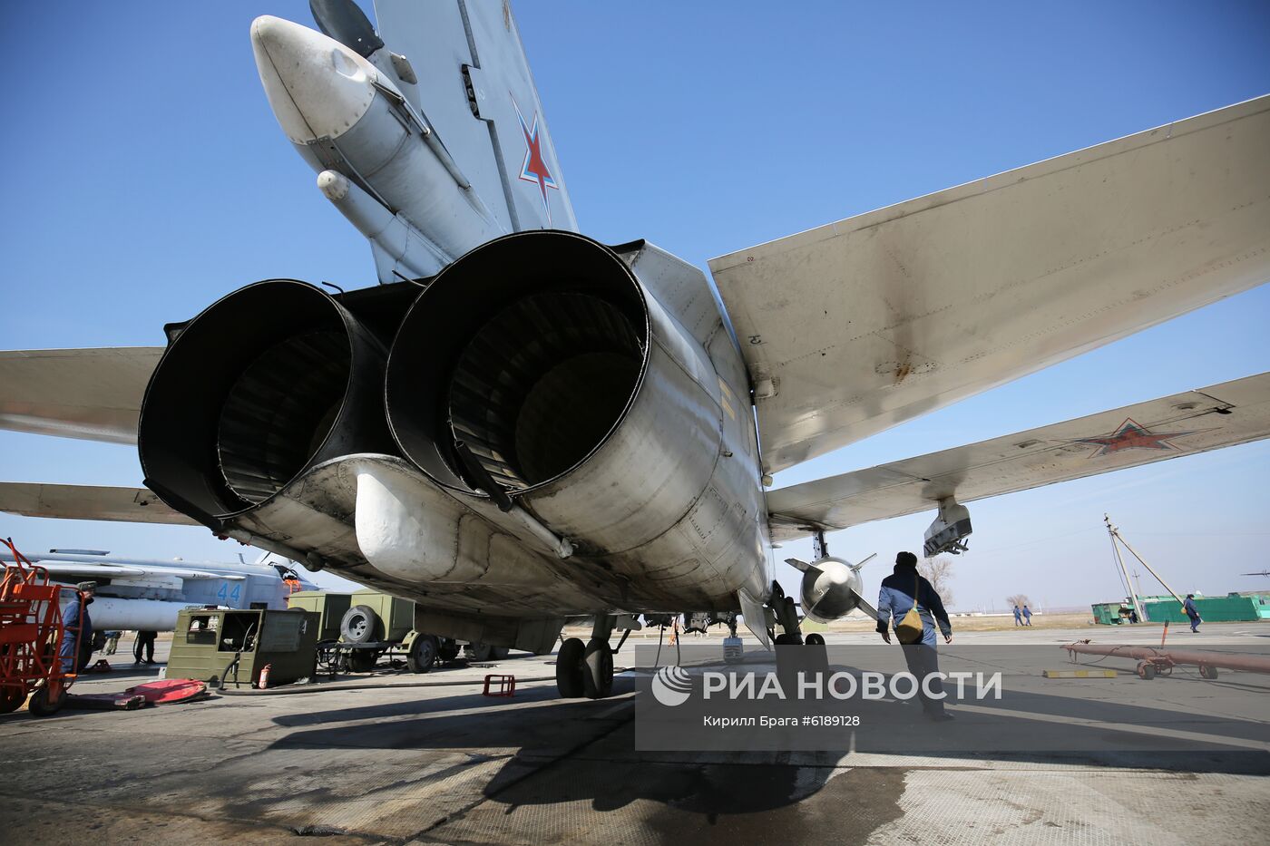 Летно-тактические учения в Волгоградской области