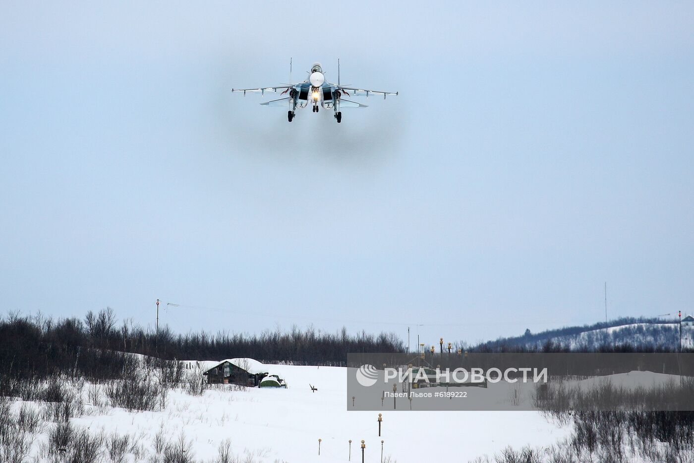 Тренировочные полеты истребителей в Мурманской области