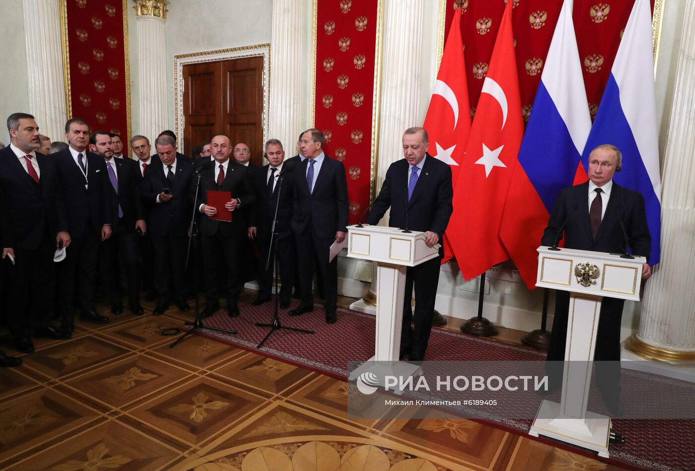 Президент РФ В. Путин встретился с президентом Турции Р. Эрдоганом