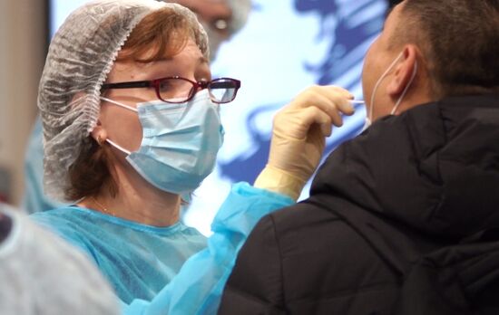 В Шереметьево усилили санитарный контроль в связи с коронавирусом