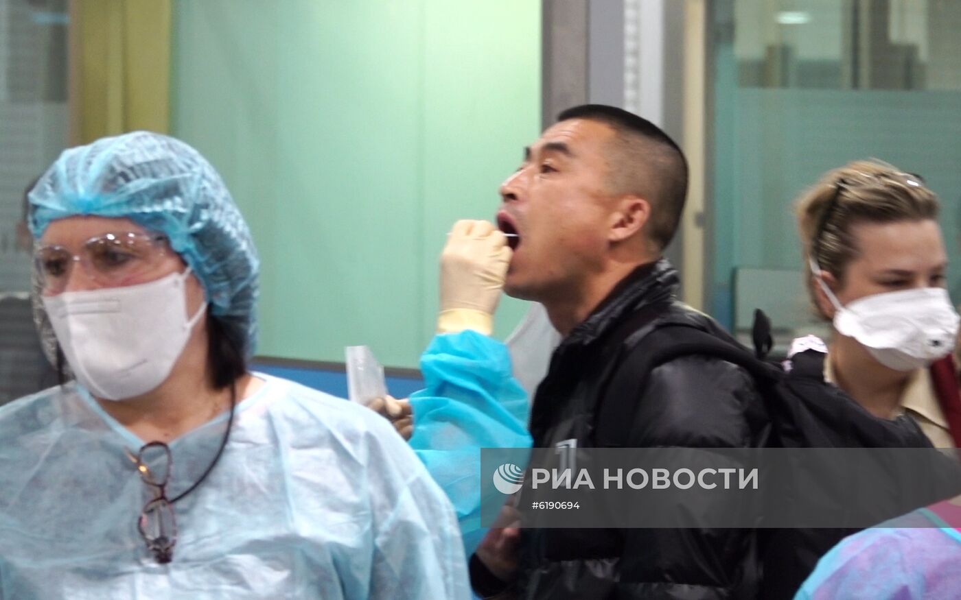 В Шереметьево усилили санитарный контроль в связи с коронавирусом