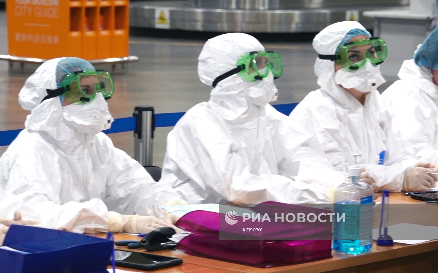 В Шереметьево усилили санитарный контроль в связи с коронавирусом