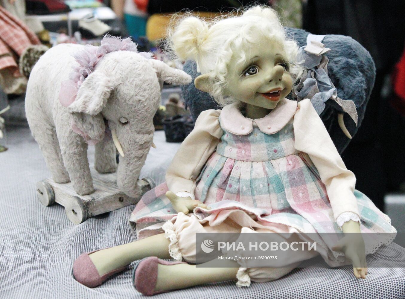 Международный весенний бал авторских кукол в Москве 