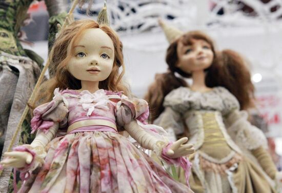 Международный весенний бал авторских кукол в Москве