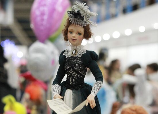 Международный весенний бал авторских кукол в Москве