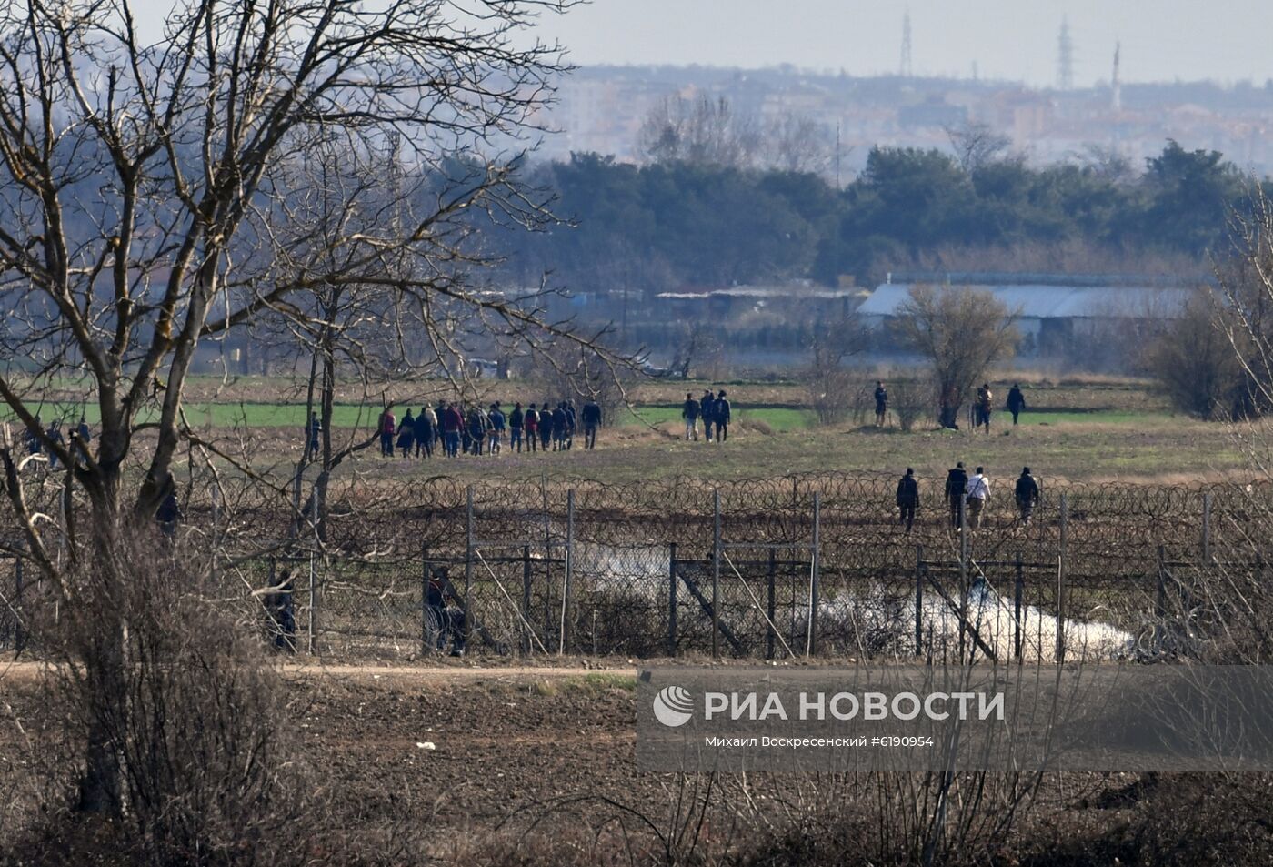 Ситуация с беженцами на границе Греции с Турцией 