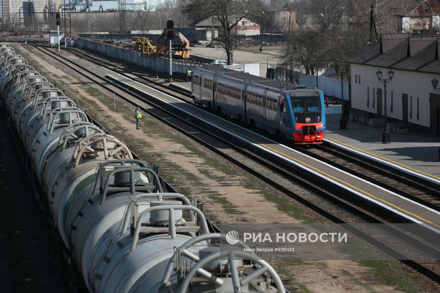 Запуск рельсового автобуса между Керчью и Анапой