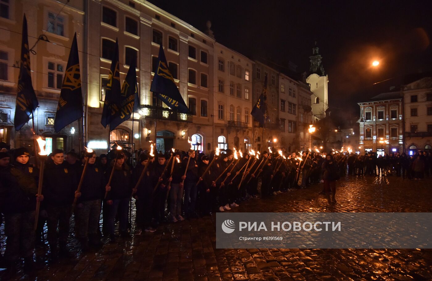 Марш националистов во Львове