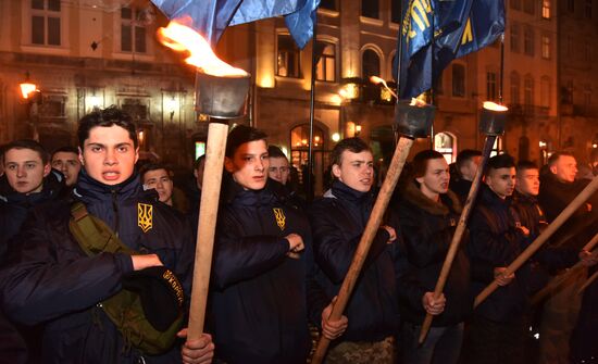 Марш националистов во Львове
