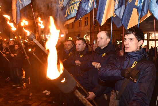 Марш националистов во Львове