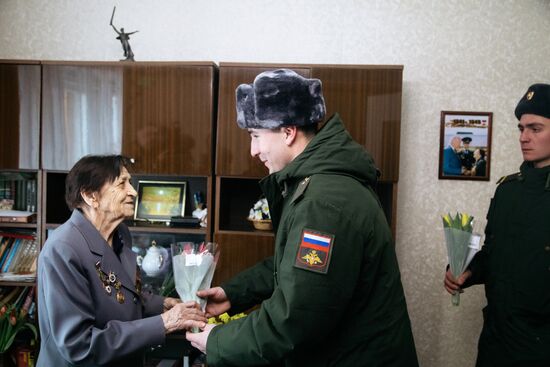 Поздравление ветерана Великой Отечественной войны Зинаиды Шкуратовой